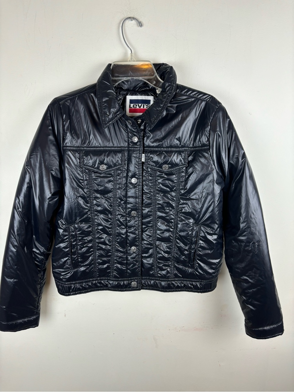 Levi’s Puffer Jacket-Classic Jean Jacket Style in Shiny Black-Moto-Women’s Large
